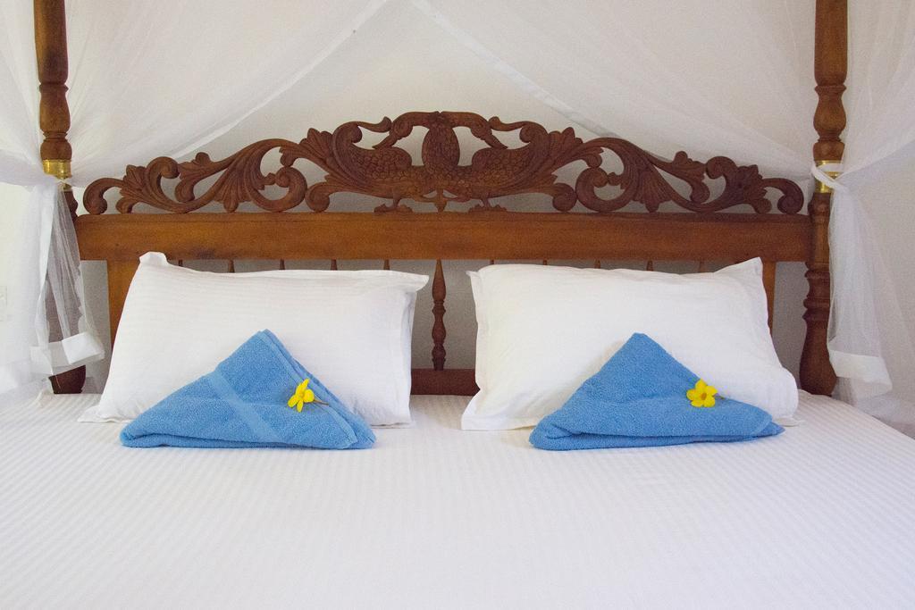 Garden Inn Мірісса Екстер'єр фото